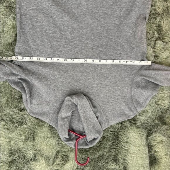 Lululemon Double Up Long Sleeve Reversible Turtleneck Gray - Picture 5 of 10